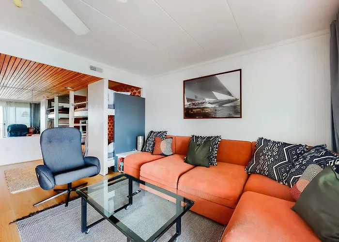 Apartment Lofts *